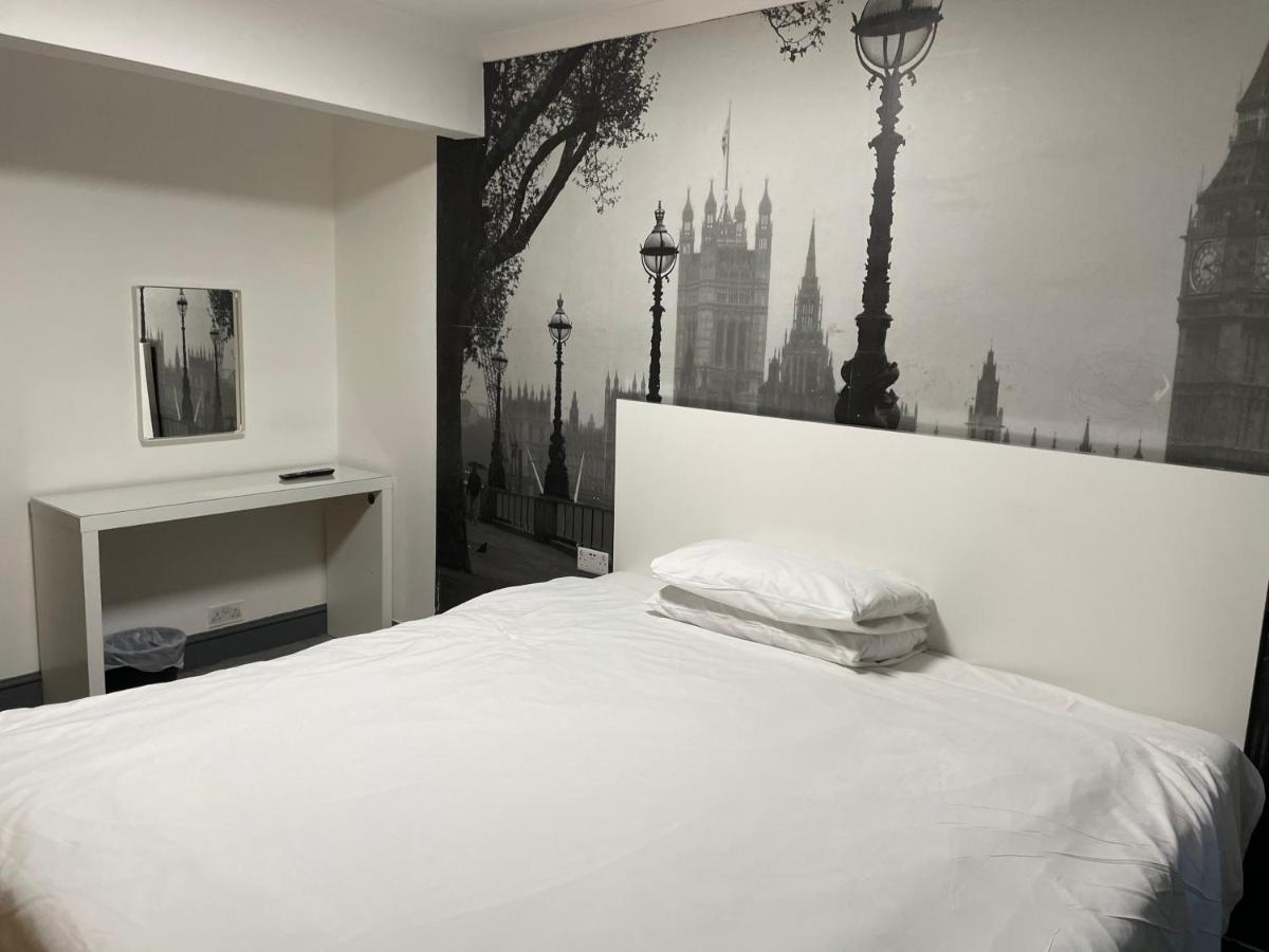 Barking Park Hotel Екстер'єр фото